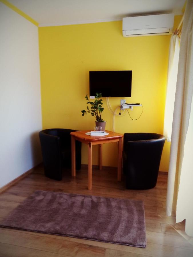 Majlath Vendeghaz Hotel Bük Екстериор снимка