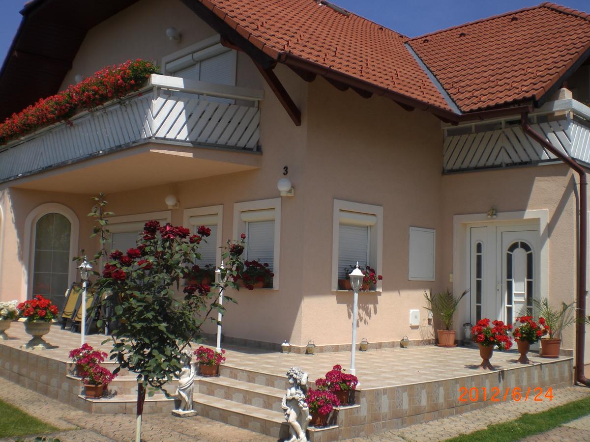 Majlath Vendeghaz Hotel Bük Екстериор снимка
